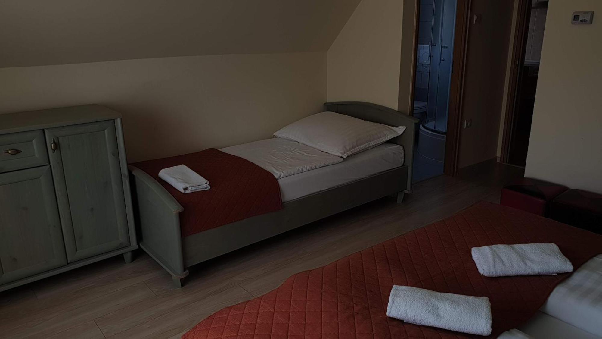 Hajdúszoboszló Keller Apartmanok חדר תמונה