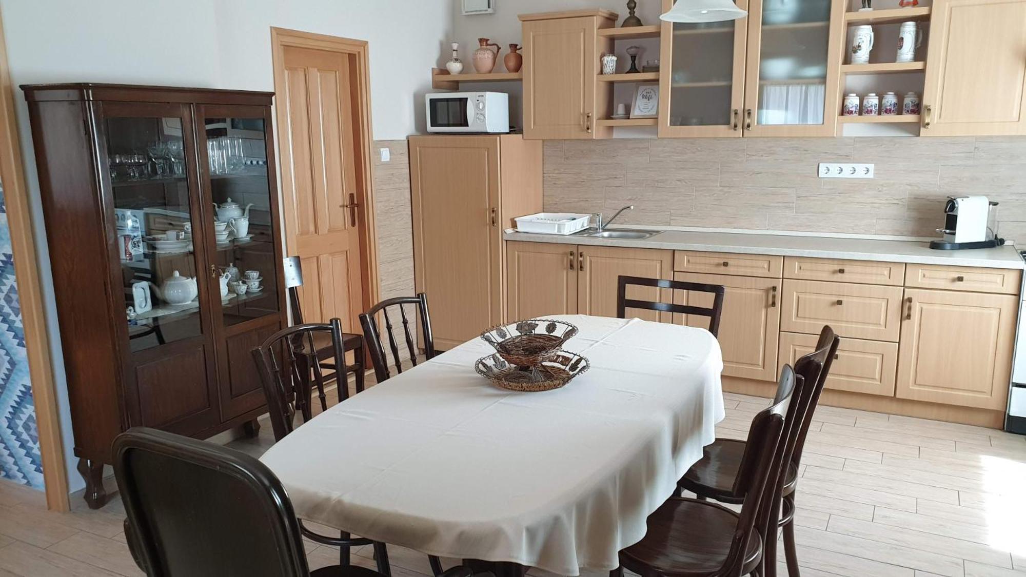 Hajdúszoboszló Keller Apartmanok חדר תמונה